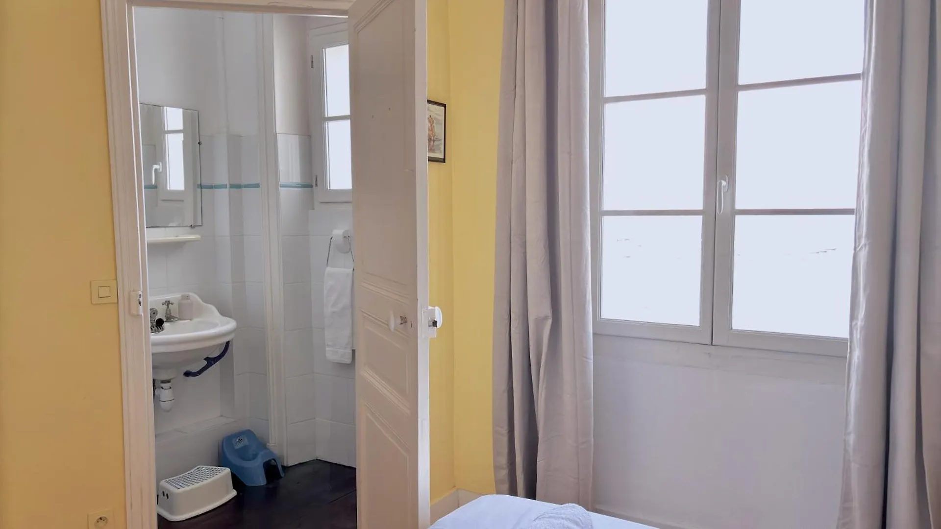 סנט-לונייר Grand Hotel Vue Plage Les Pieds Dans L'Eau